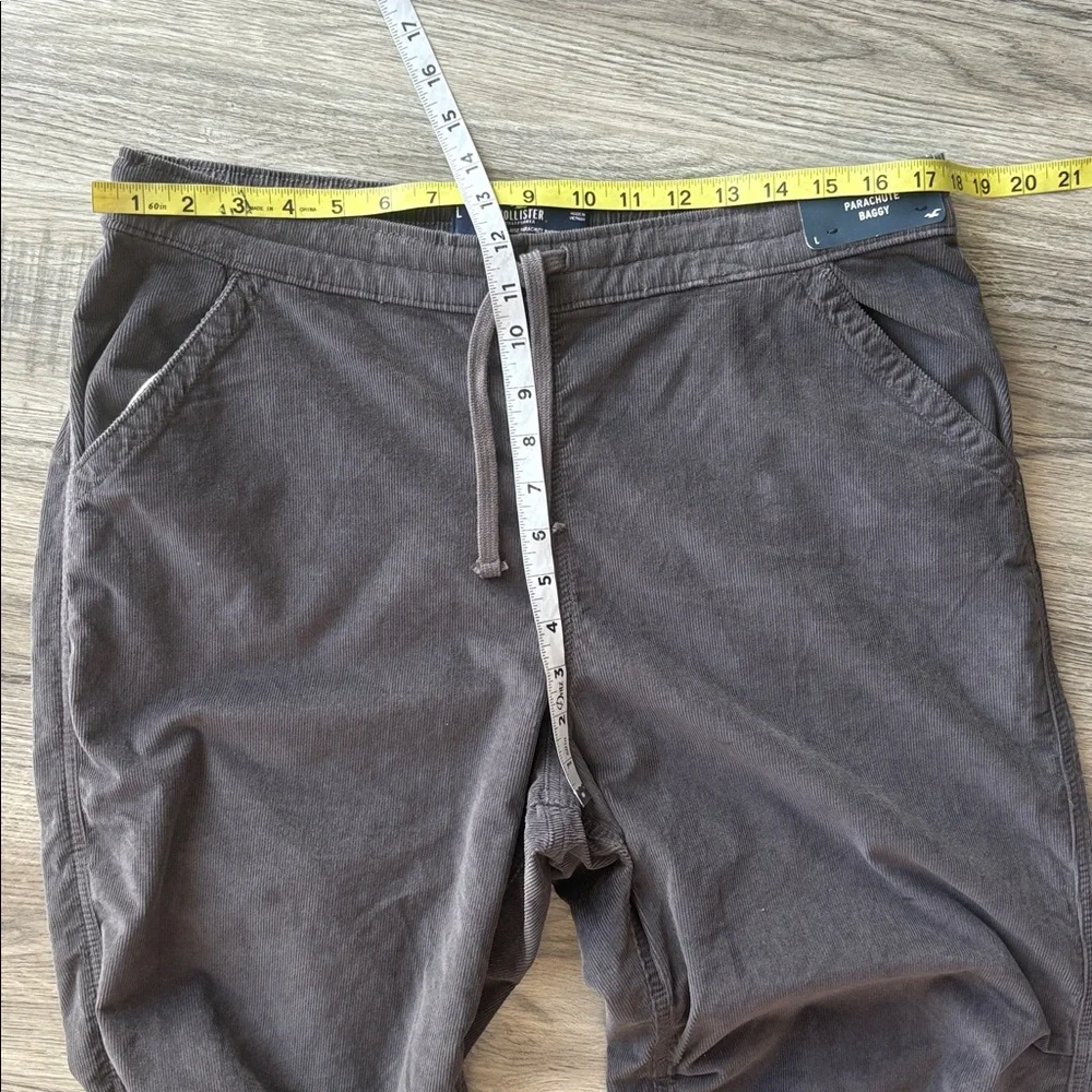Hollister Corduroy Adjustable Rise Parachute Baggy Jogger Pants Size Large NWT - Picture 4 of 12